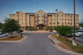 Гостиница Staybridge Suites Austin South Interstate Hwy 35, an IHG Hotel  Остин